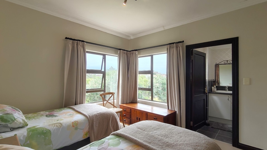 5 Bedroom Property for Sale in Num Num Cape Estate Western Cape